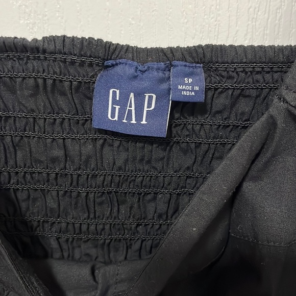 GAP Puff Sleeve Crop Top, Fitted silhouette - Picture 3 of 5